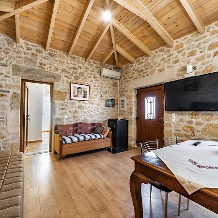 Guest House Aphrodite Kato Archanes Екстер'єр фото