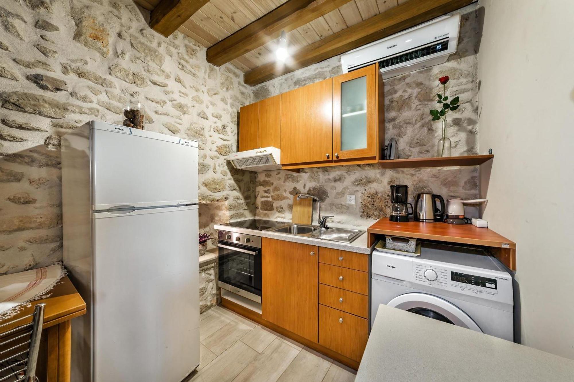 Guest House Aphrodite Kato Archanes Екстер'єр фото